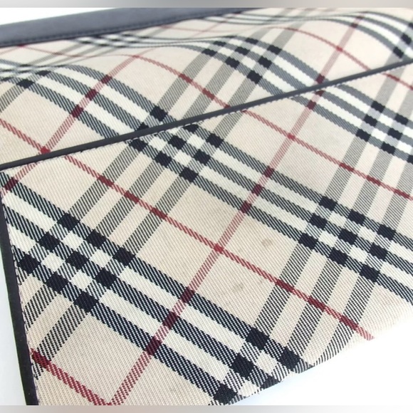 Burberry Nova Check Wallet Like New! - Picture 3 of 3